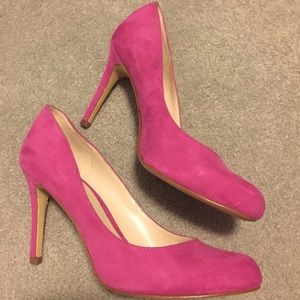 Marc Fisher Fuchsia Suede Heels